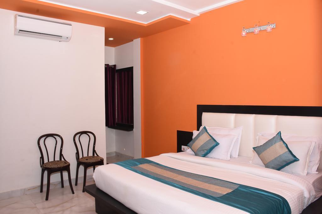 Aaradhya Residency Hotell Agra  Eksteriør bilde