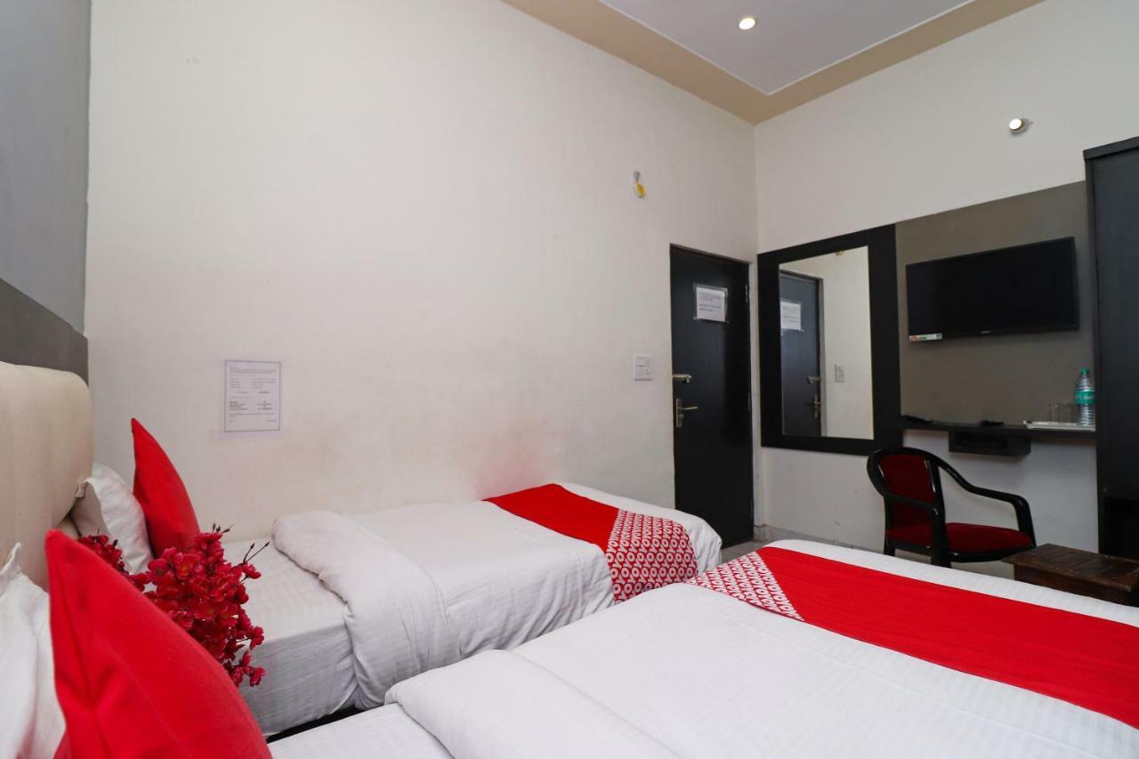 Aaradhya Residency Hotell Agra  Eksteriør bilde