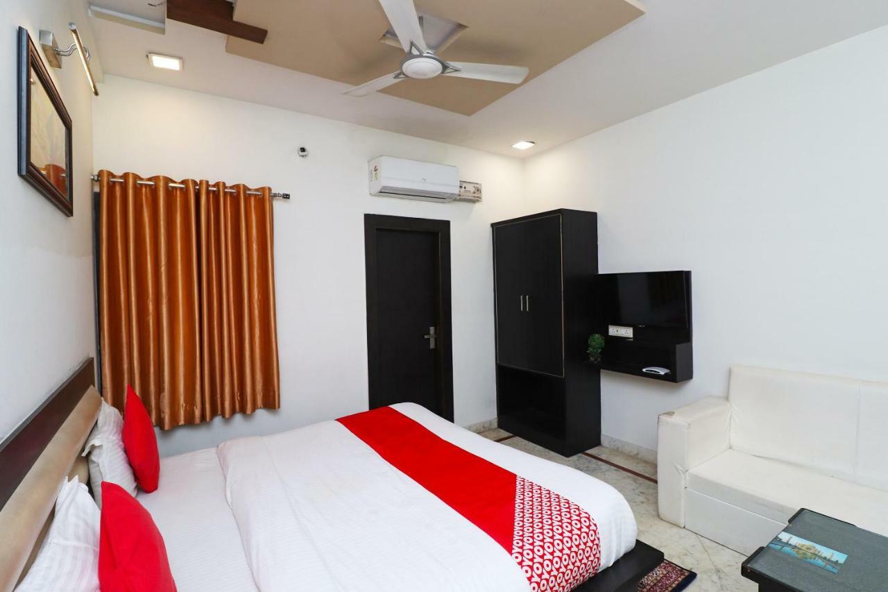 Aaradhya Residency Hotell Agra  Eksteriør bilde