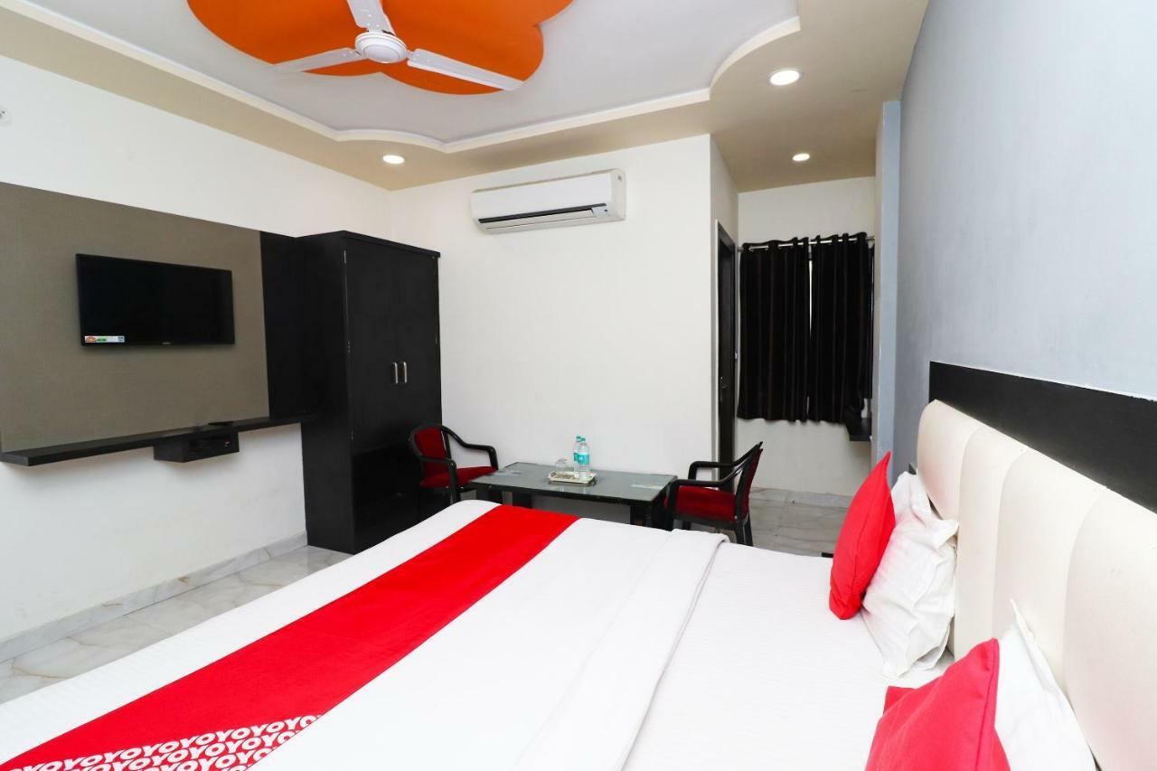 Aaradhya Residency Hotell Agra  Eksteriør bilde